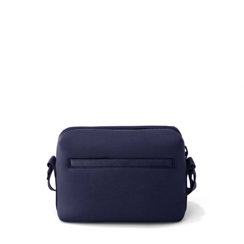 Storm Dagne Dover Micah Neoprene Crossbody Bags | VEGC19547